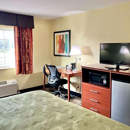 Quality Inn & Suites Wisconsin Dells Downtown - Waterparks Area Extérieur photo
