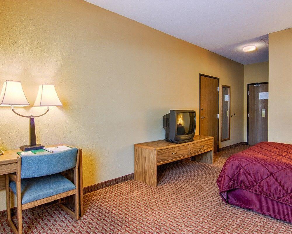 Quality Inn & Suites Wisconsin Dells Downtown - Waterparks Area Extérieur photo