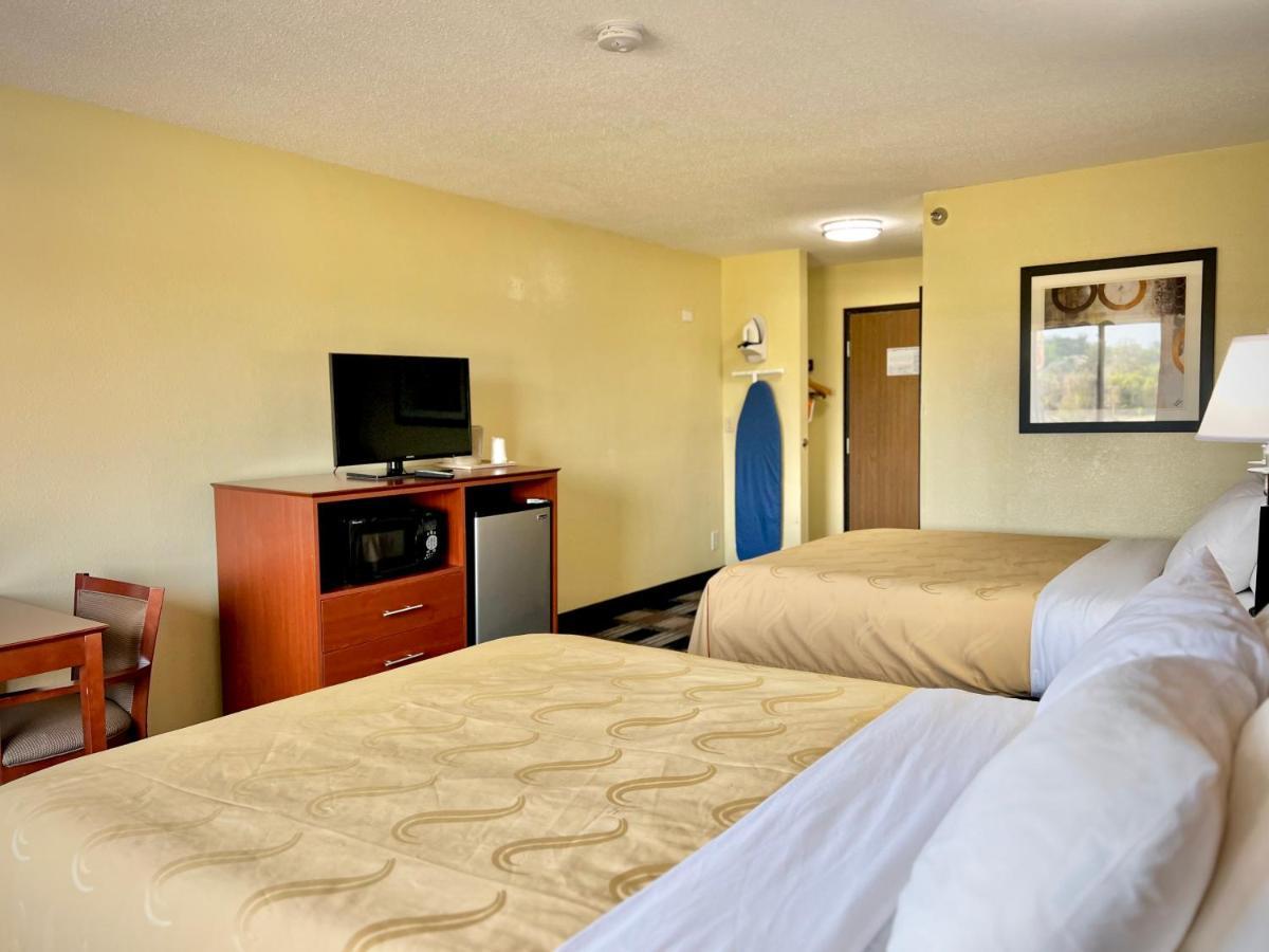 Quality Inn & Suites Wisconsin Dells Downtown - Waterparks Area Extérieur photo