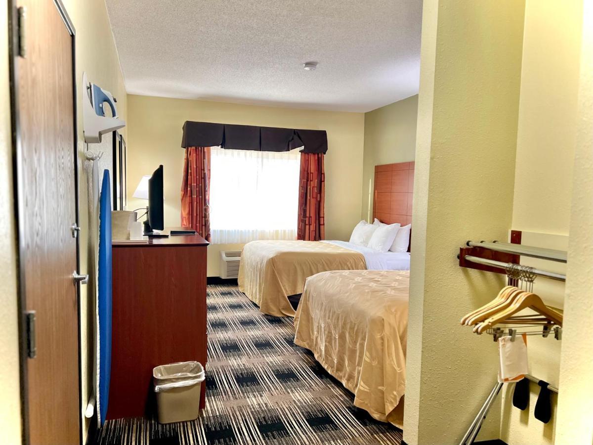 Quality Inn & Suites Wisconsin Dells Downtown - Waterparks Area Extérieur photo