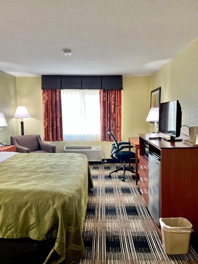 Quality Inn & Suites Wisconsin Dells Downtown - Waterparks Area Extérieur photo