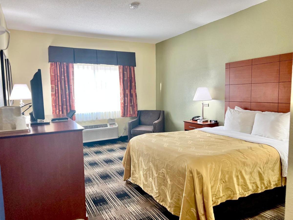 Quality Inn & Suites Wisconsin Dells Downtown - Waterparks Area Extérieur photo