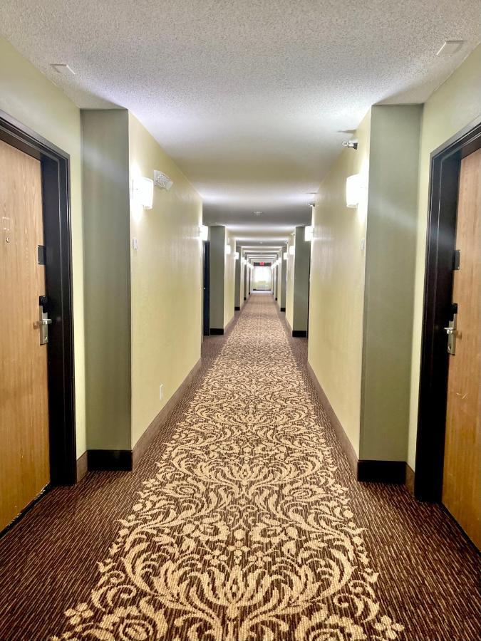 Quality Inn & Suites Wisconsin Dells Downtown - Waterparks Area Extérieur photo
