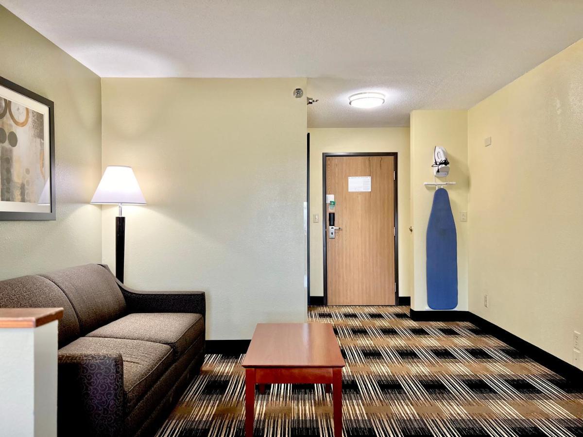Quality Inn & Suites Wisconsin Dells Downtown - Waterparks Area Extérieur photo
