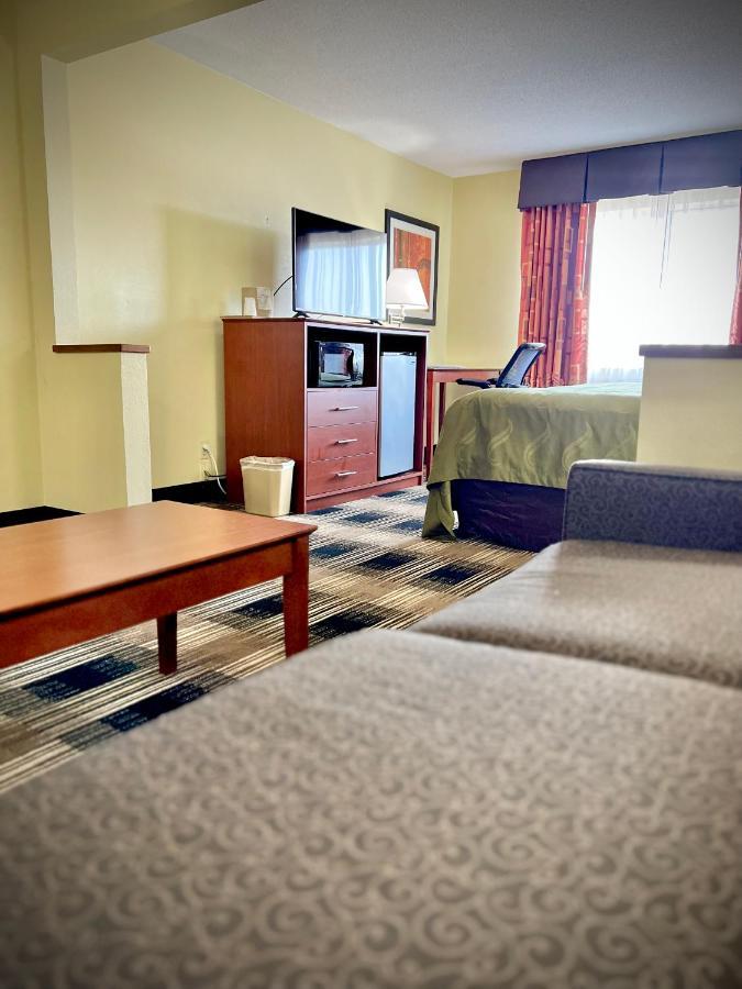 Quality Inn & Suites Wisconsin Dells Downtown - Waterparks Area Extérieur photo