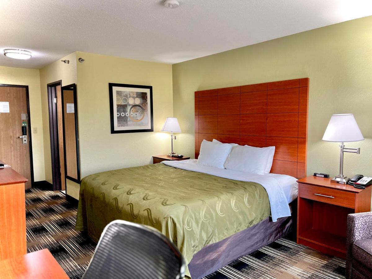 Quality Inn & Suites Wisconsin Dells Downtown - Waterparks Area Extérieur photo