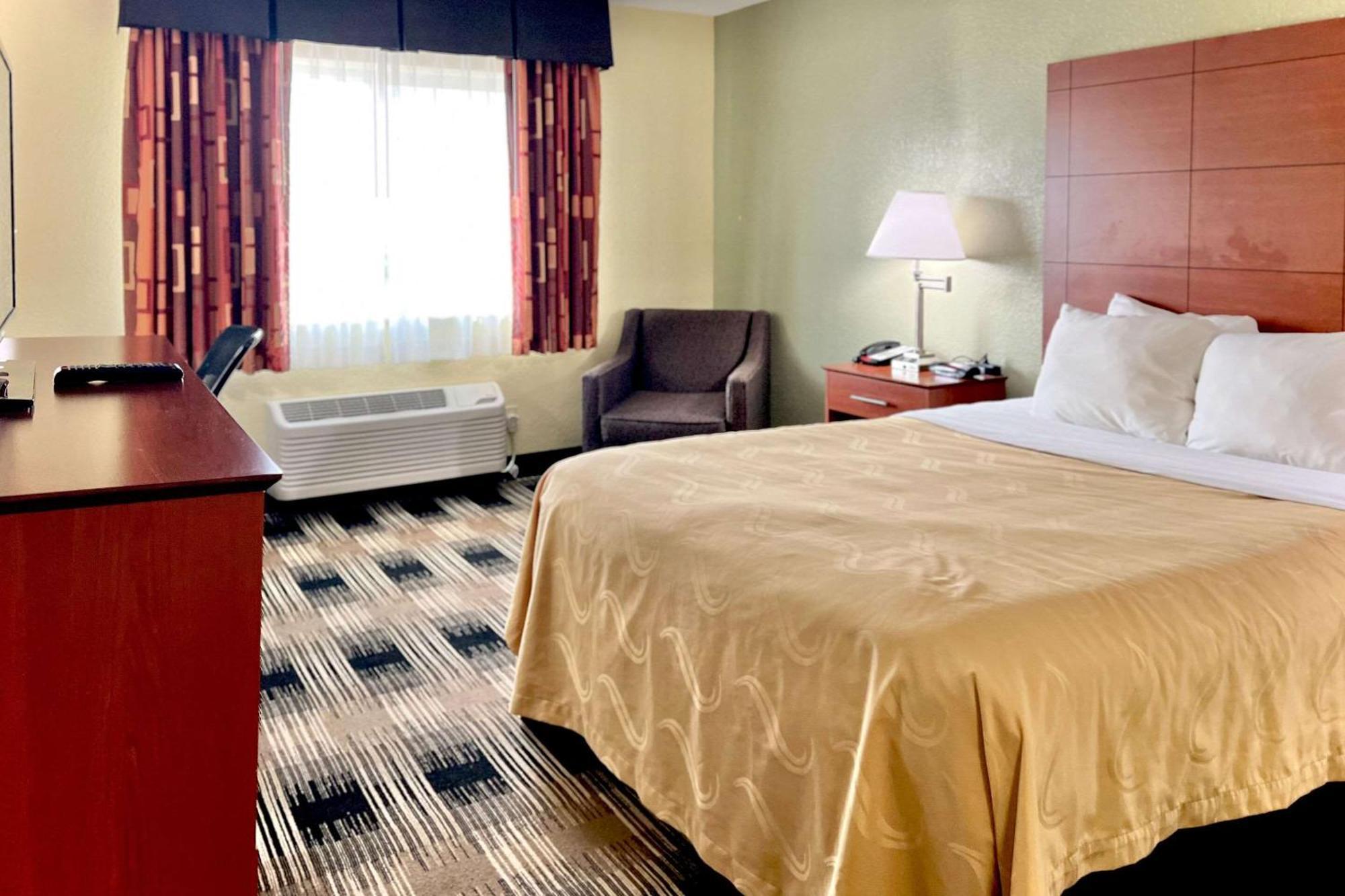 Quality Inn & Suites Wisconsin Dells Downtown - Waterparks Area Extérieur photo