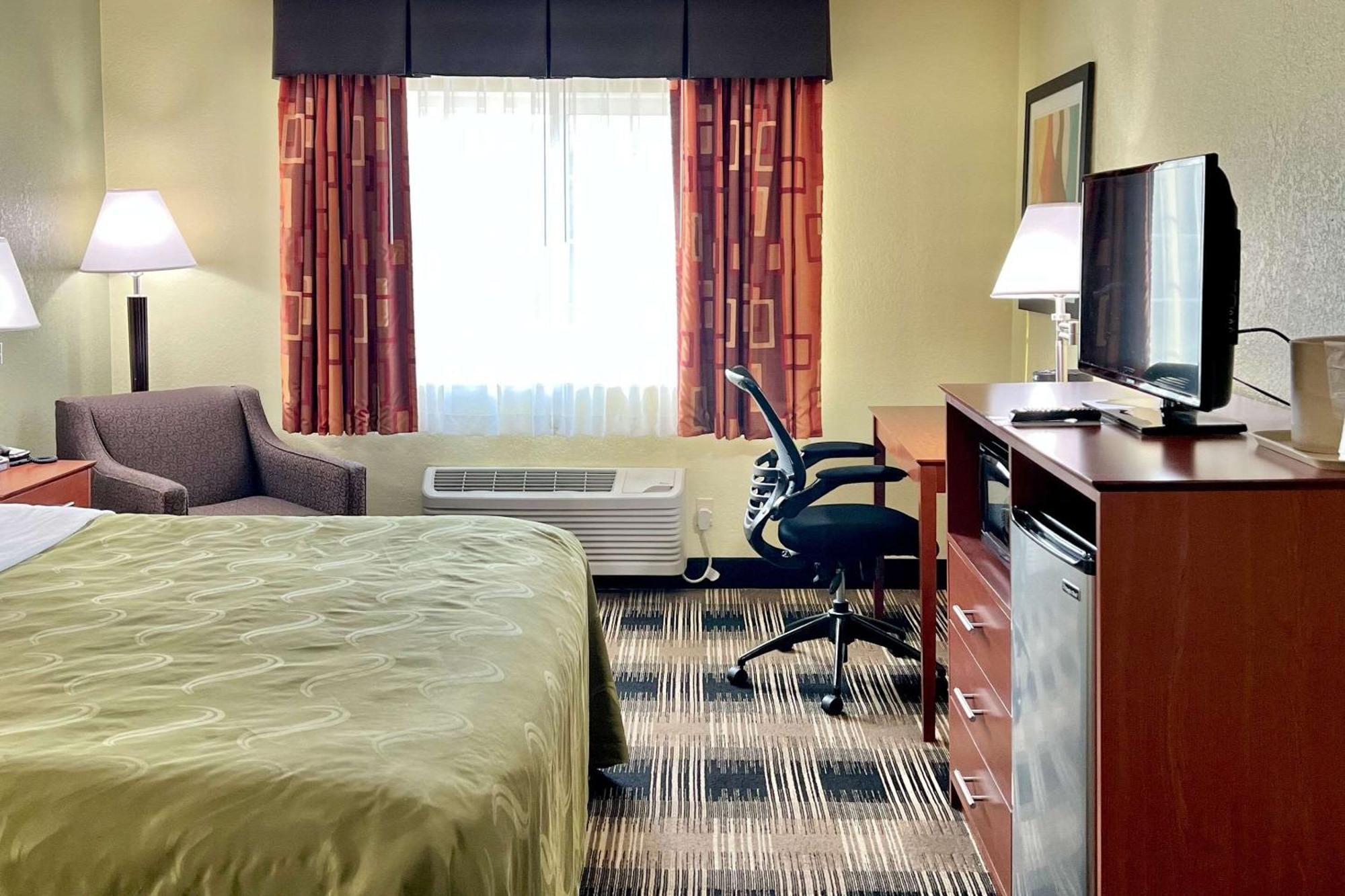 Quality Inn & Suites Wisconsin Dells Downtown - Waterparks Area Extérieur photo