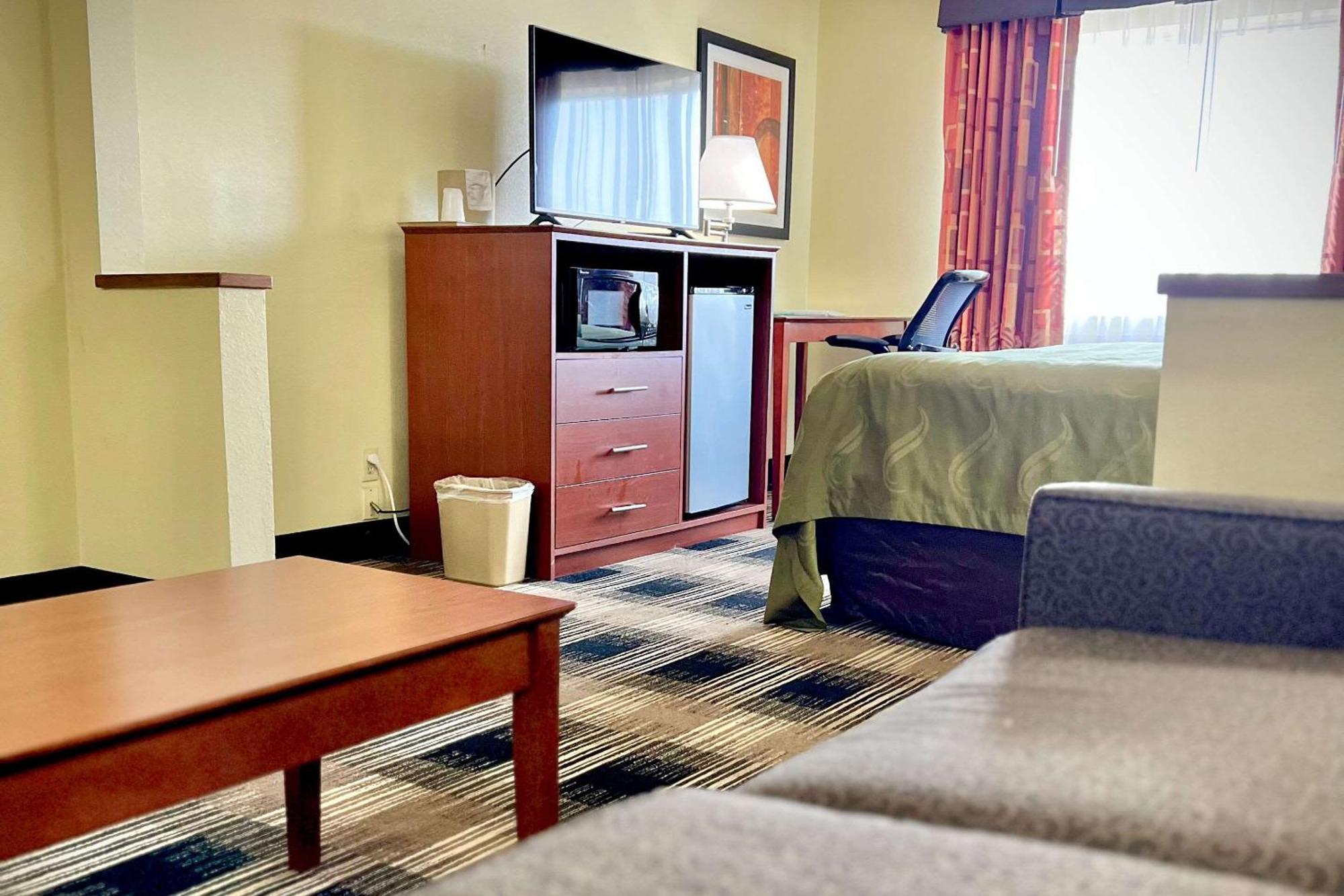 Quality Inn & Suites Wisconsin Dells Downtown - Waterparks Area Extérieur photo