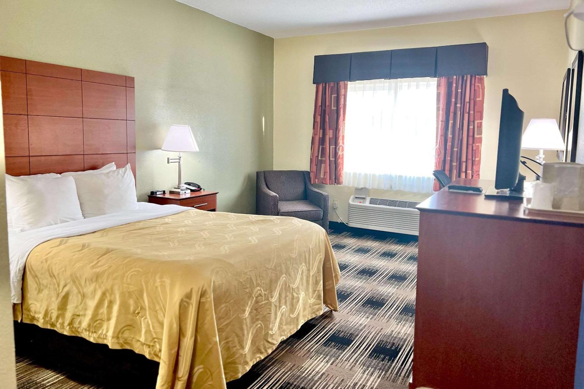 Quality Inn & Suites Wisconsin Dells Downtown - Waterparks Area Extérieur photo