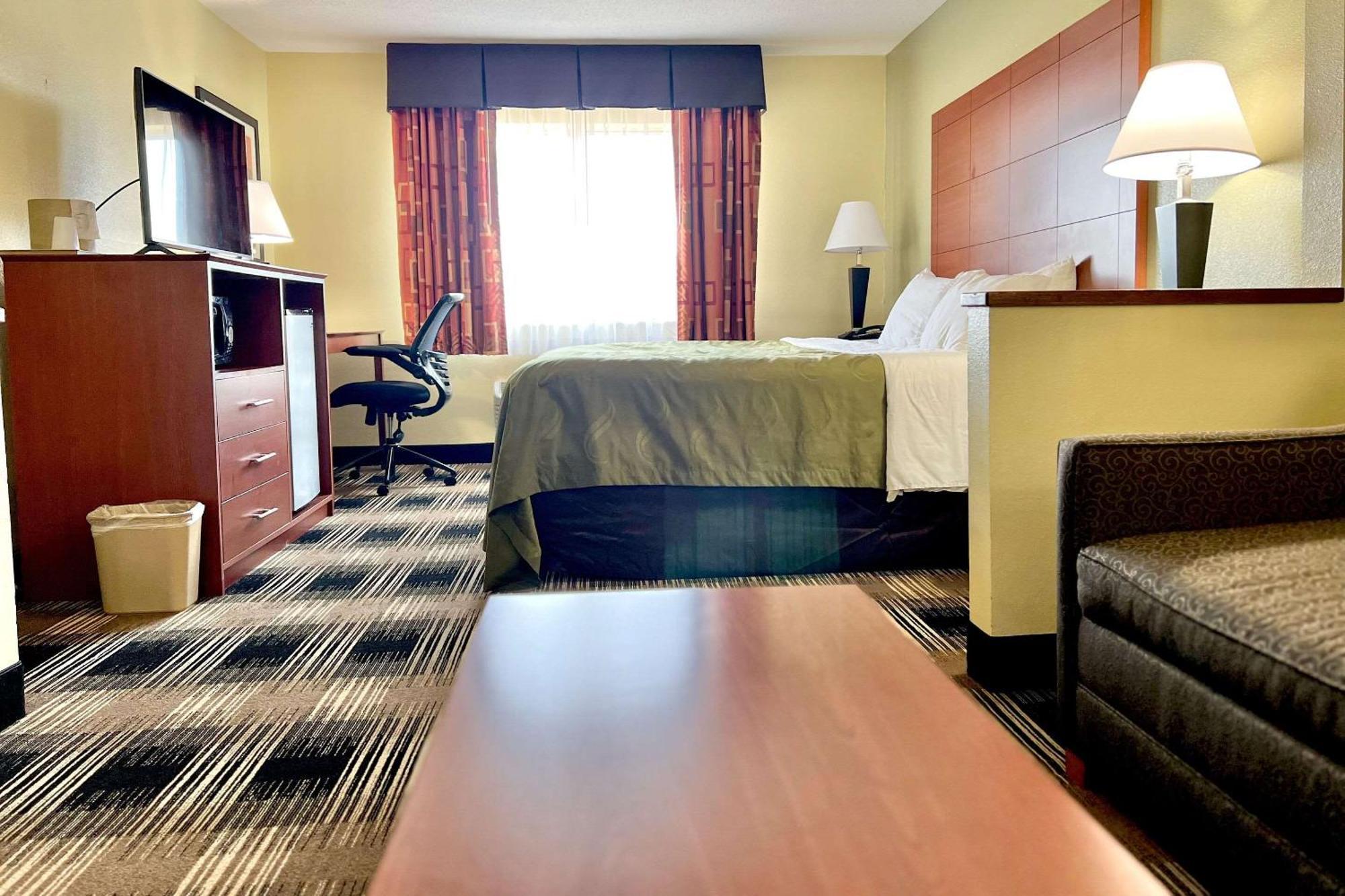 Quality Inn & Suites Wisconsin Dells Downtown - Waterparks Area Extérieur photo